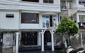 Hostal S Y S Caney